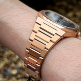 D1 Milano Ultra Thin Black Dial Gold Steel Strap Watch for Men - D1-UTBJ42